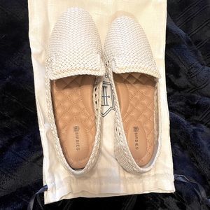 Birdies sz 7, white woven starling flats/loafers